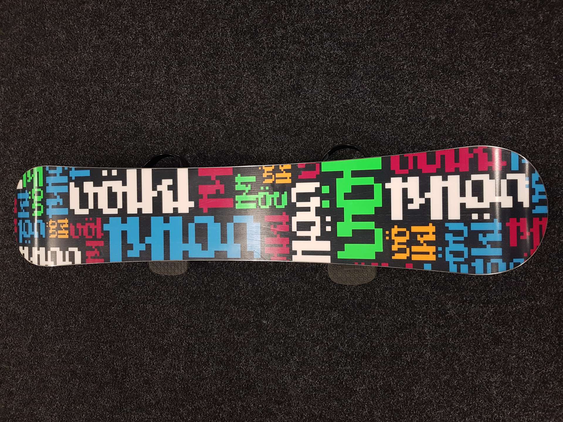 Použitý snowboard BURTON Pixel 148 + vázání Burton velikost S/M