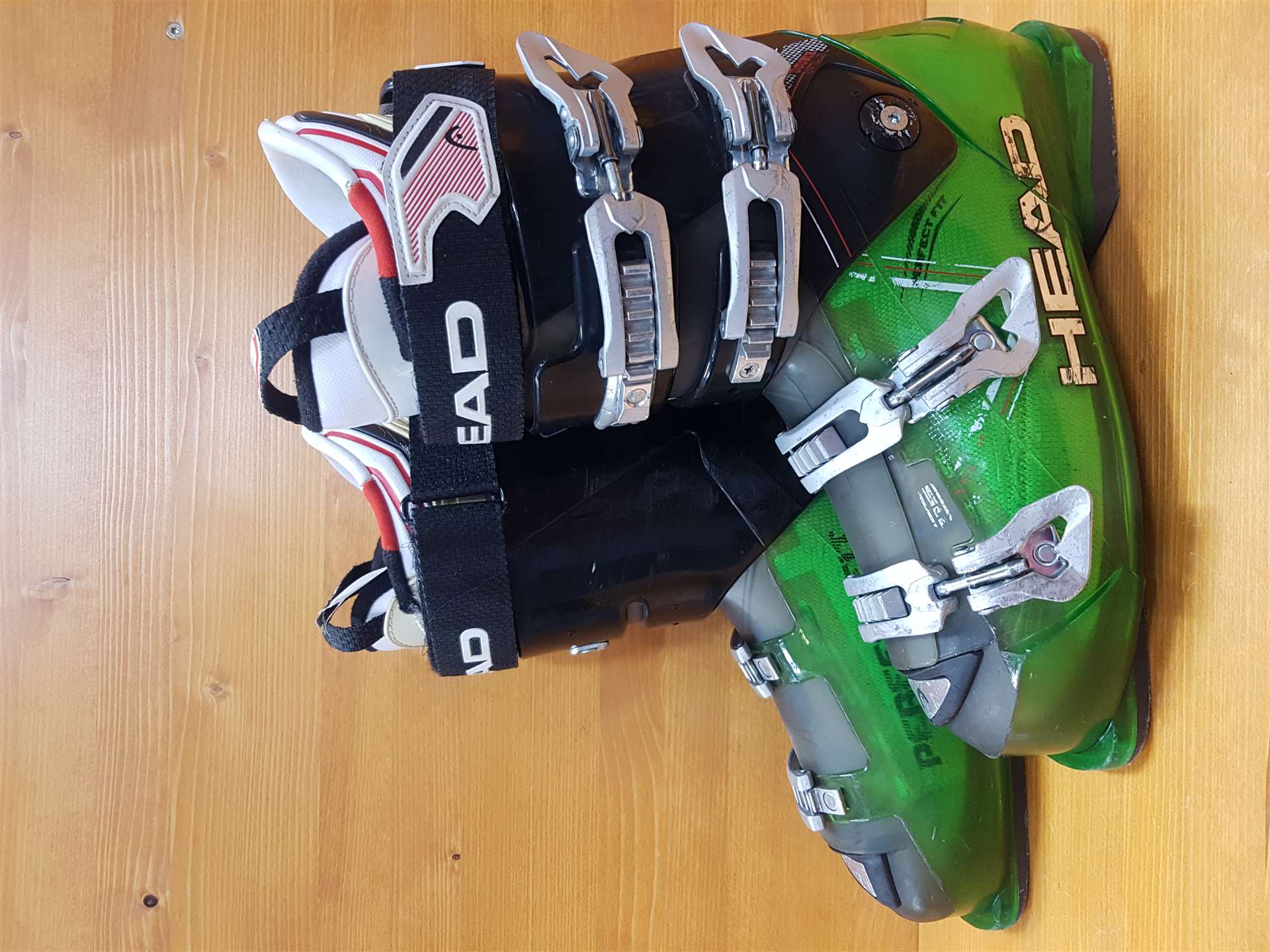 Gebrauchte Skischuhe HEAD Vector 115