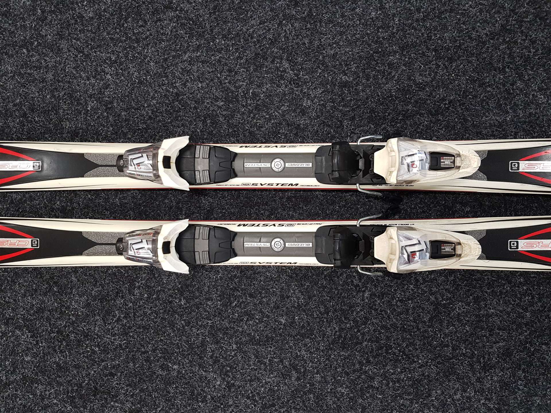 Sci usati BLIZZARD IQ CRS 7.2 + attacchi Marker LT 10