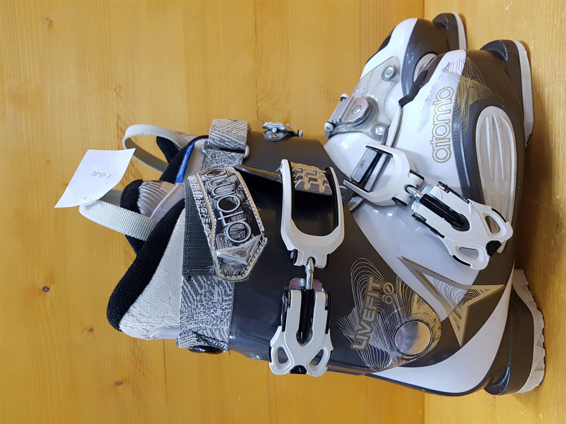 Używane buty narciarskie Atomic Livefit 60