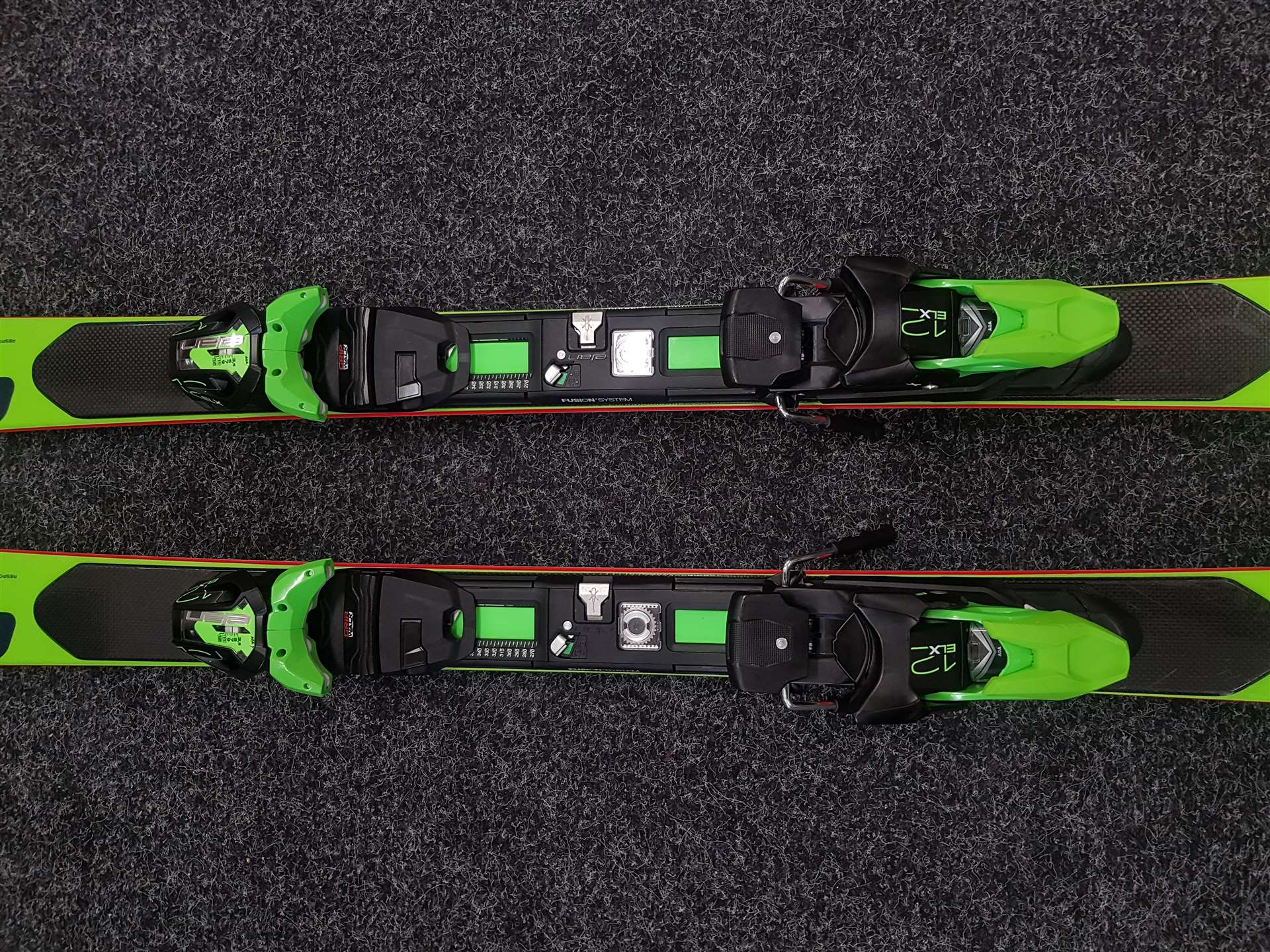 Bazárové lyže Elan SLX Dual Titanium