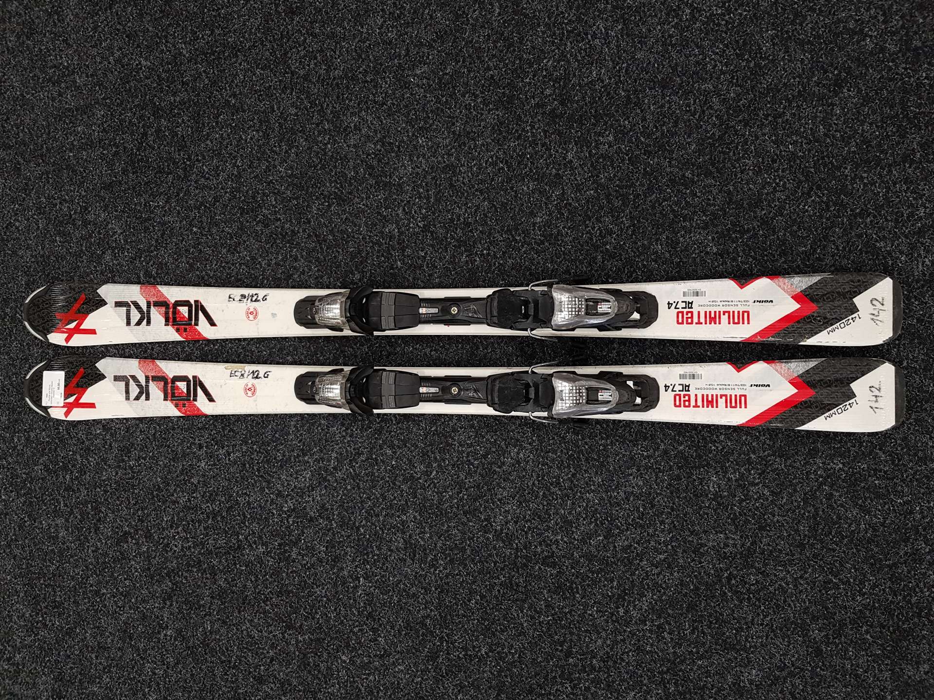 Gebrauchte VOLKL Unlimited Ski + Marker Fastrak2 Bindungen 10
