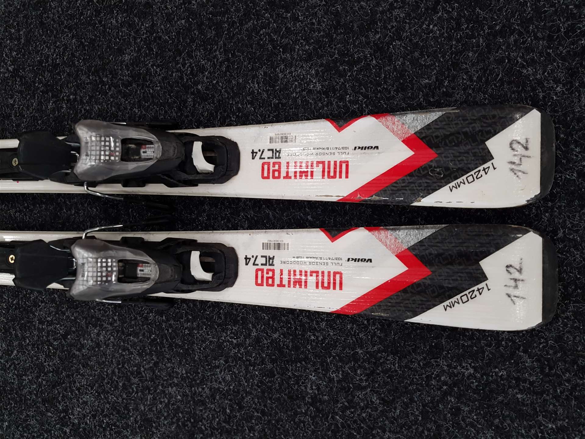 Gebrauchte VOLKL Unlimited Ski + Marker Fastrak2 Bindungen 10