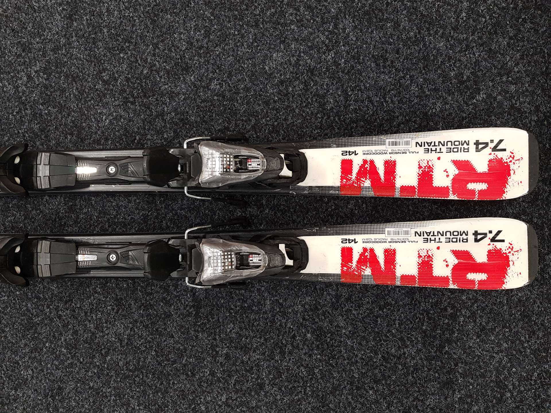 Schiuri VOLKL RTM 7.4 folosite + legături Marker Fastrak 10