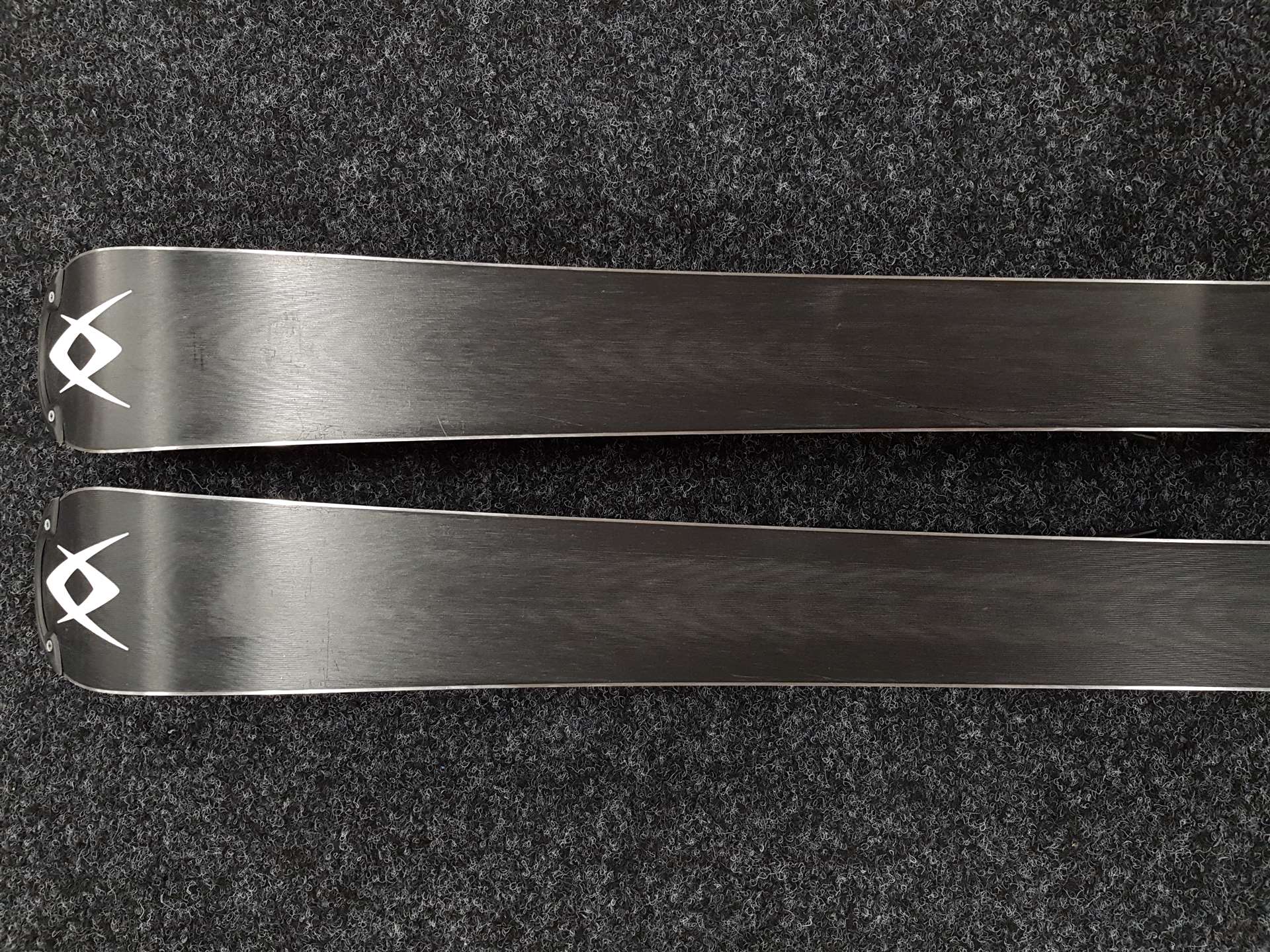 Schiuri VOLKL RTM 7.4 folosite + legături Marker Fastrak 10