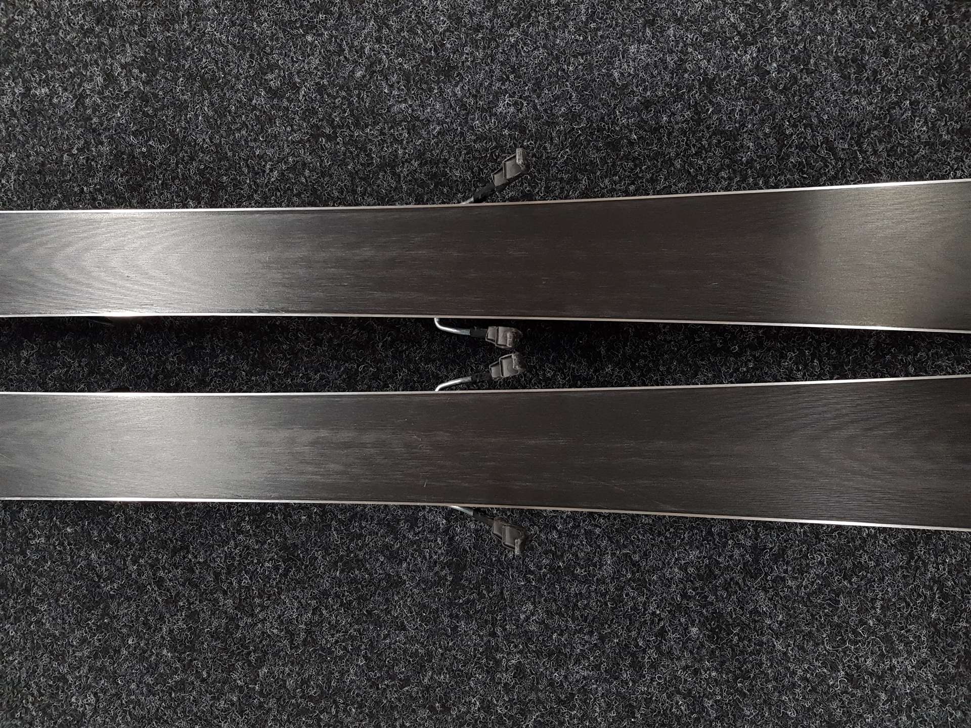 Schiuri VOLKL RTM 7.4 folosite + legături Marker Fastrak 10