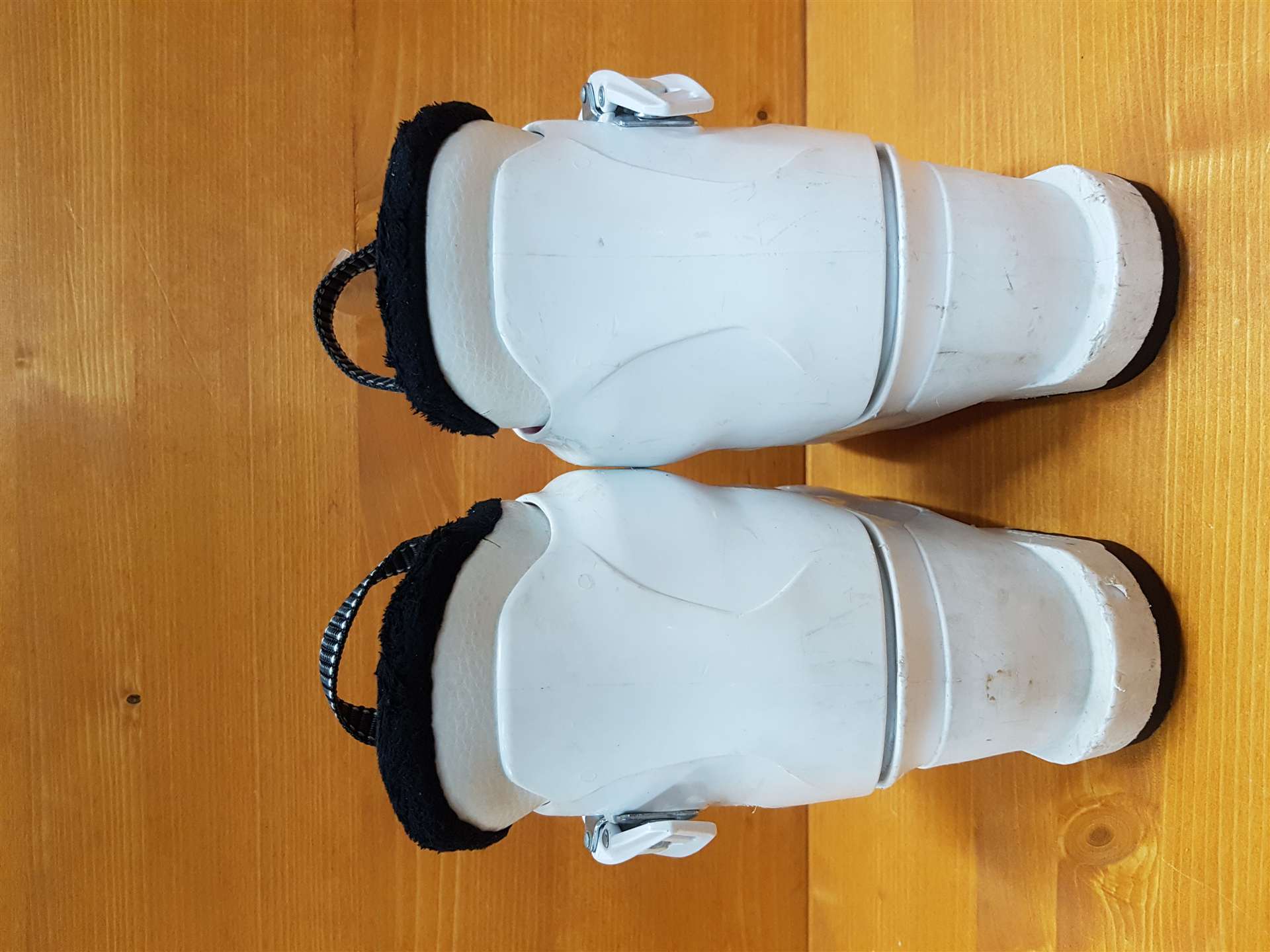 Używane buty narciarskie SALOMON T1