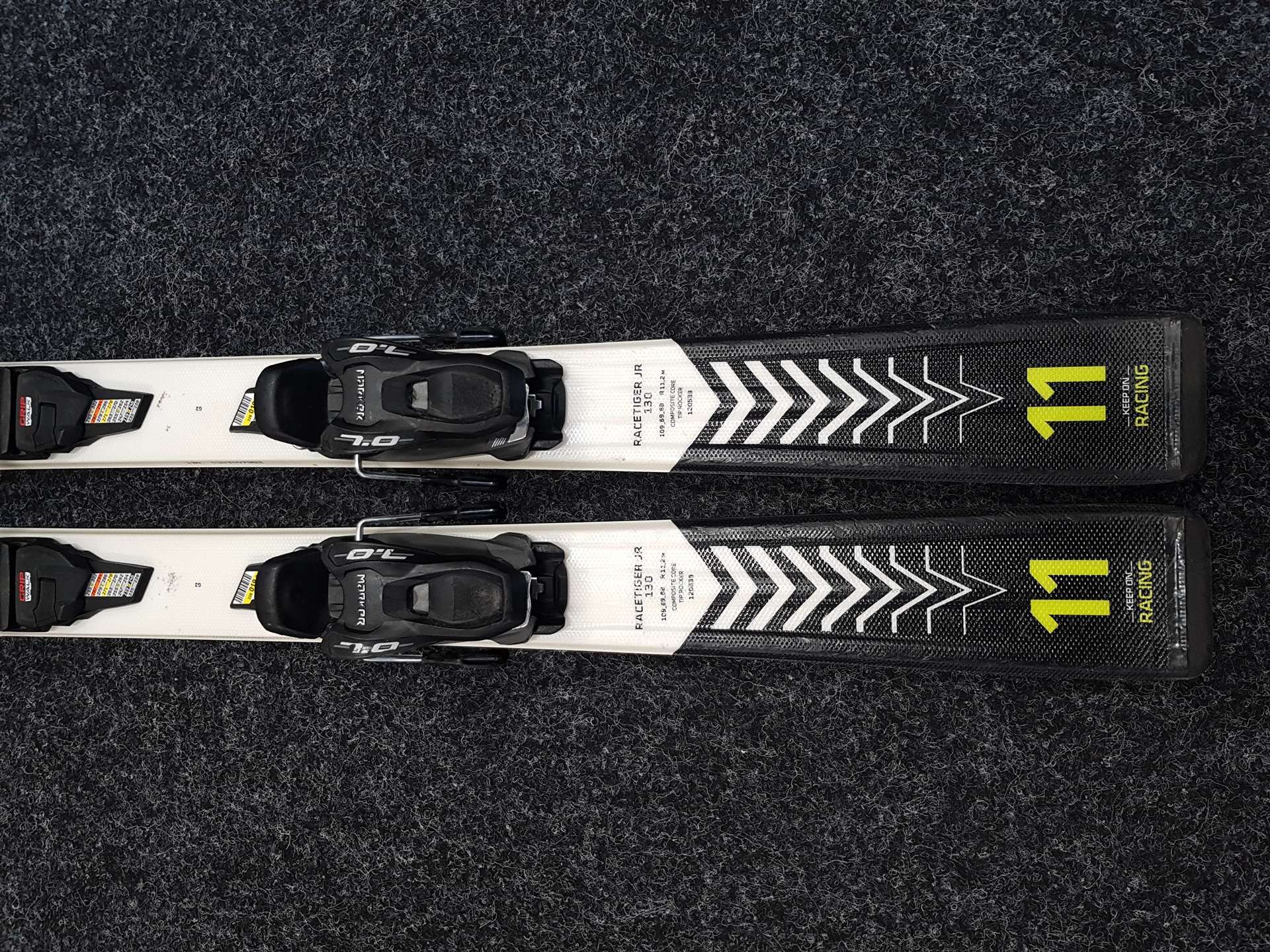 Rabljene otroške smuči VOLKL Racetiger JR + vezi Marker 7.0