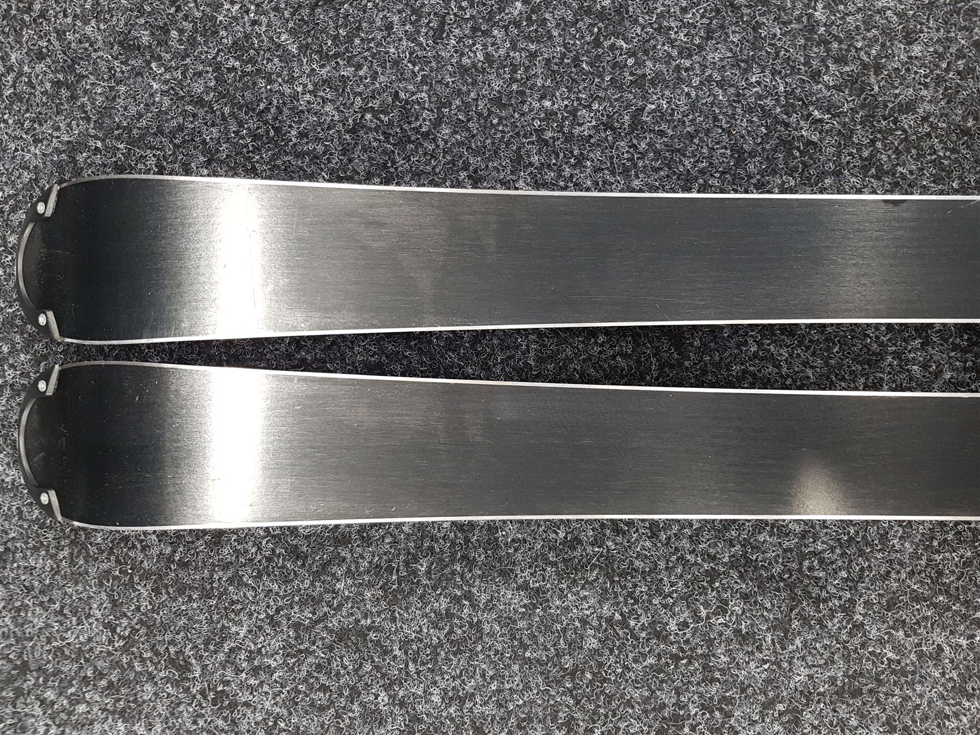 Használt gyermek síléc VOLKL Racetiger JR + kötés Marker 4.5