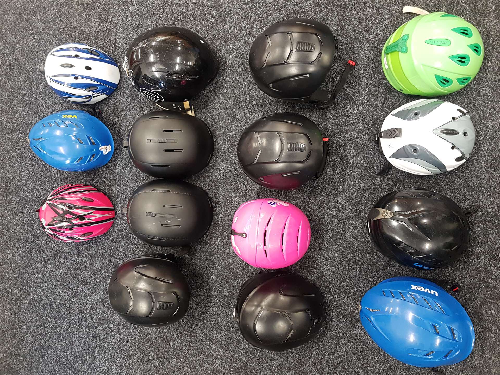 Gebrauchte Helme, gemischt, 15 Stück (XS-XL)