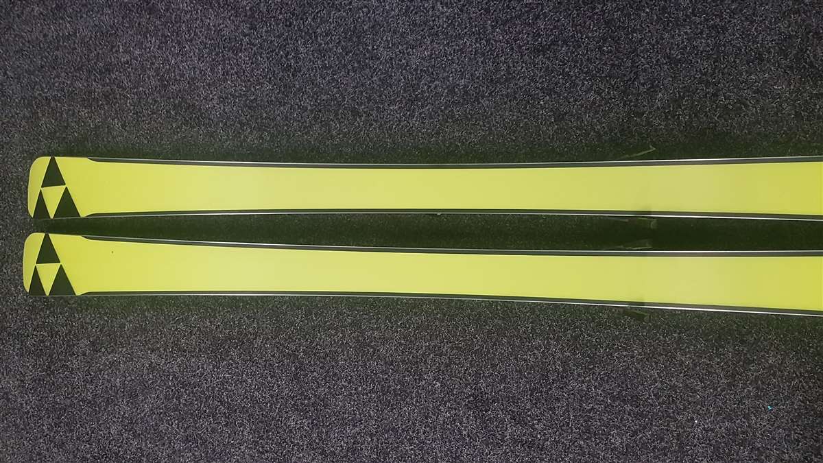 Narty bazarowe FISCHER RC4 CURV GT