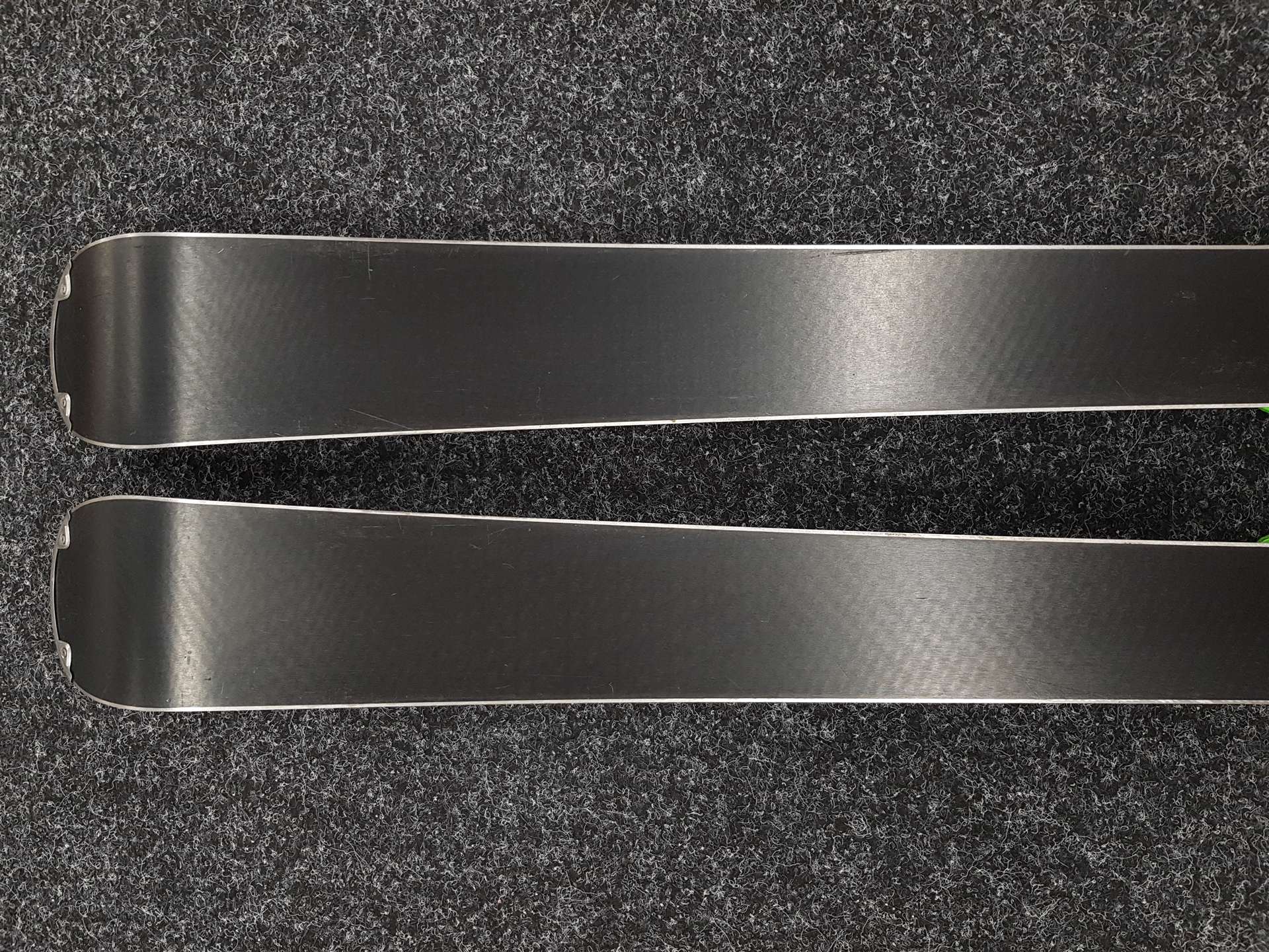 Gebrauchte Ski ELAN Element 74 RS + Bindungen Elan EL 10