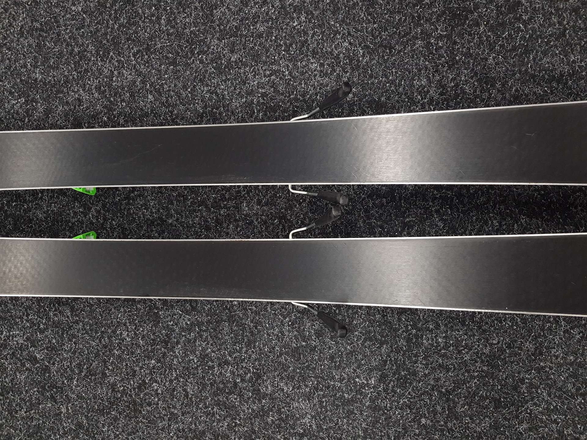 Gebrauchte Ski ELAN Element 74 RS + Bindungen Elan EL 10