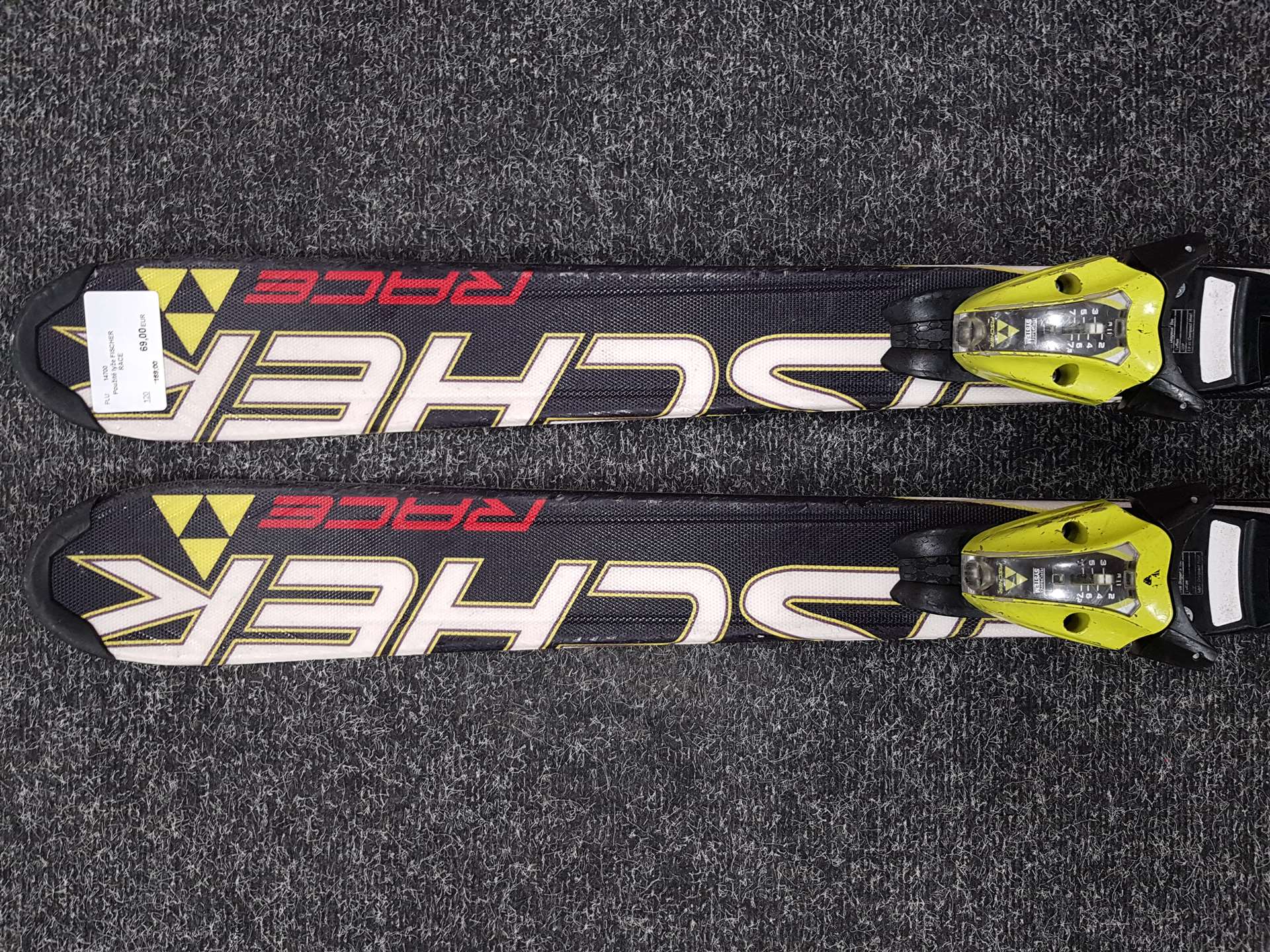 Schiuri FISCHER RACE folosite