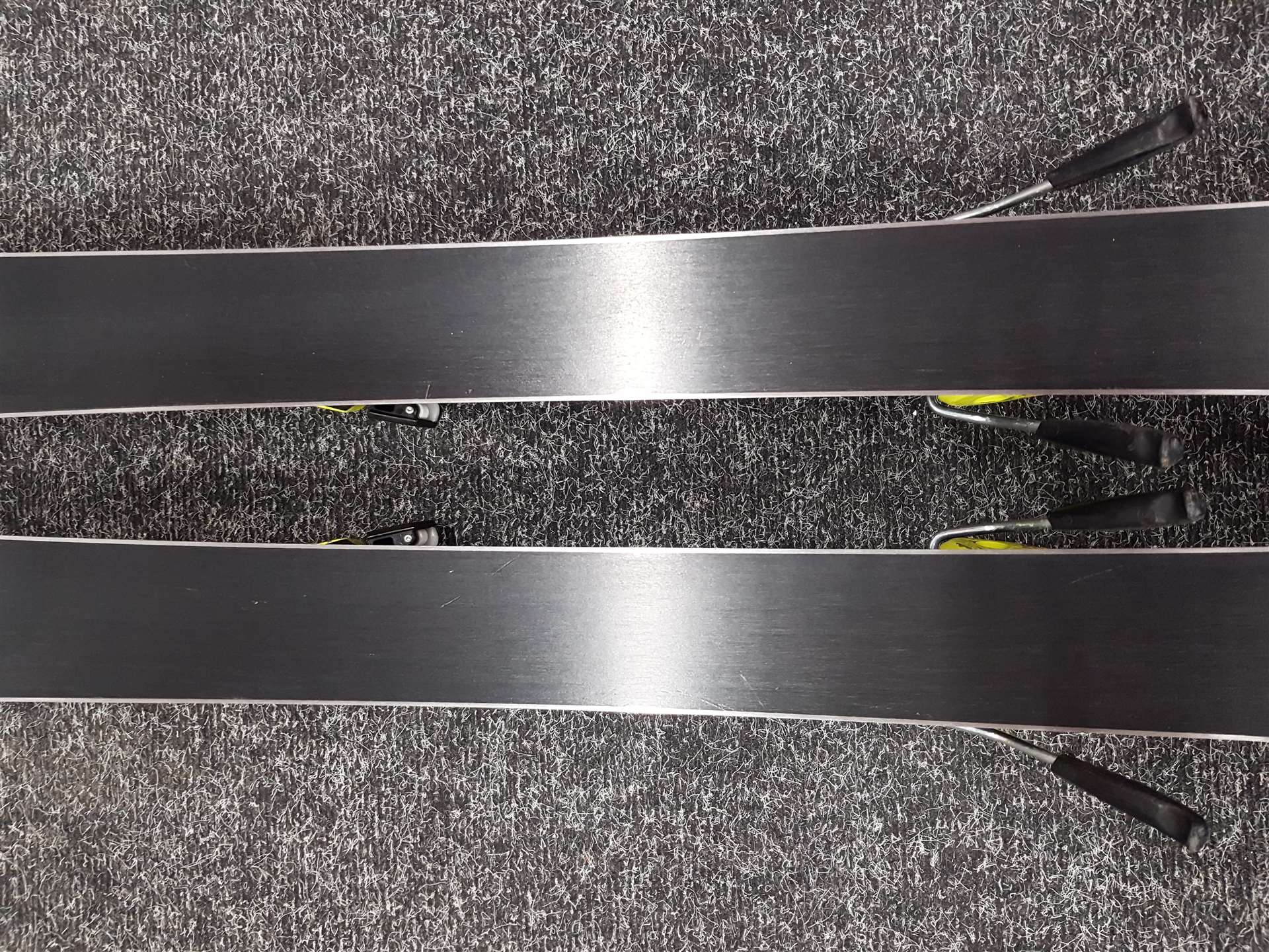 Schiuri FISCHER RACE folosite