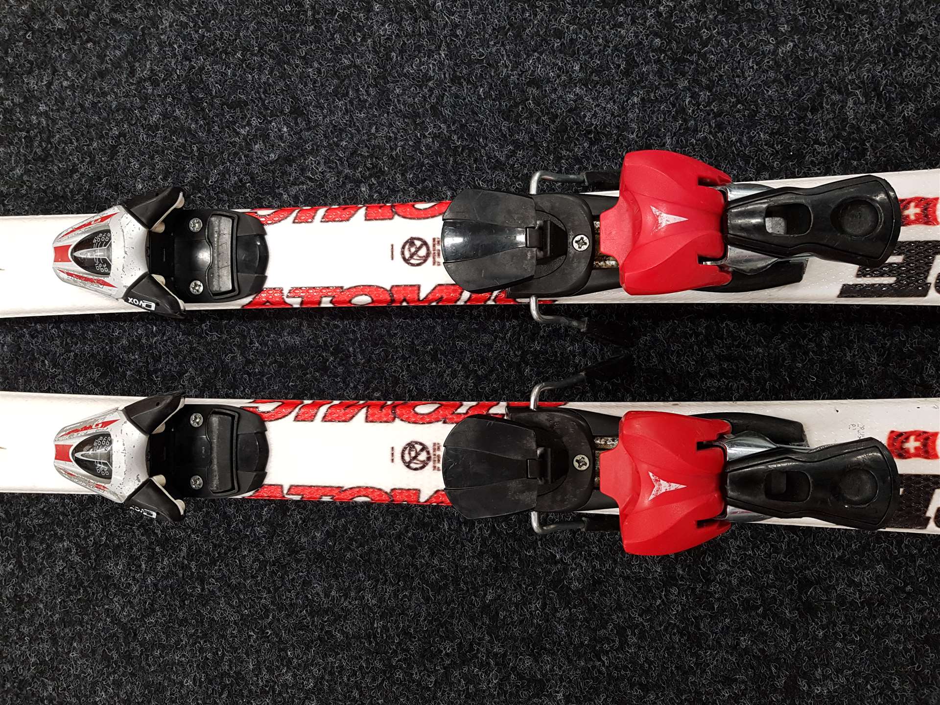 Skis Atomic Aerospeed d'occasion + fixations Atomic Evox