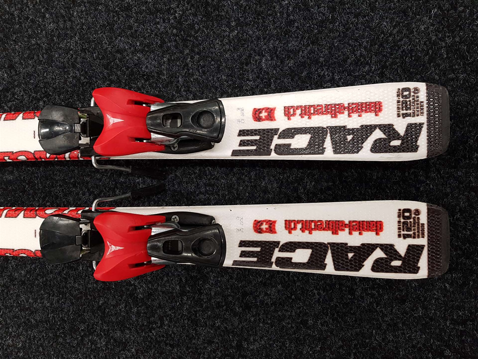 Skis Atomic Aerospeed d'occasion + fixations Atomic Evox