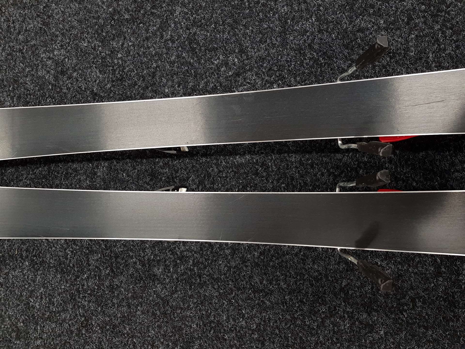 Skis Atomic Aerospeed d'occasion + fixations Atomic Evox