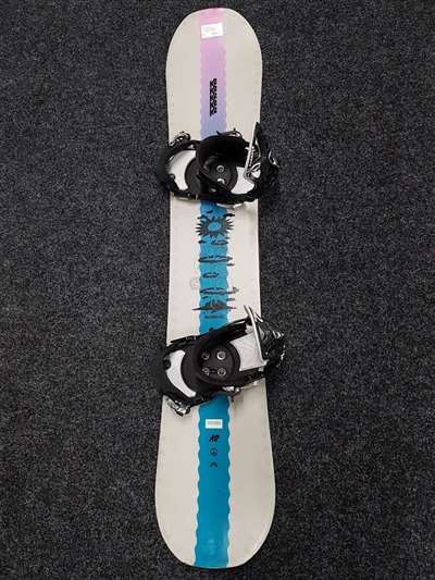 Tabla de snowboard K2 Dreamsicle usada + fijaciones Firefly talla M
