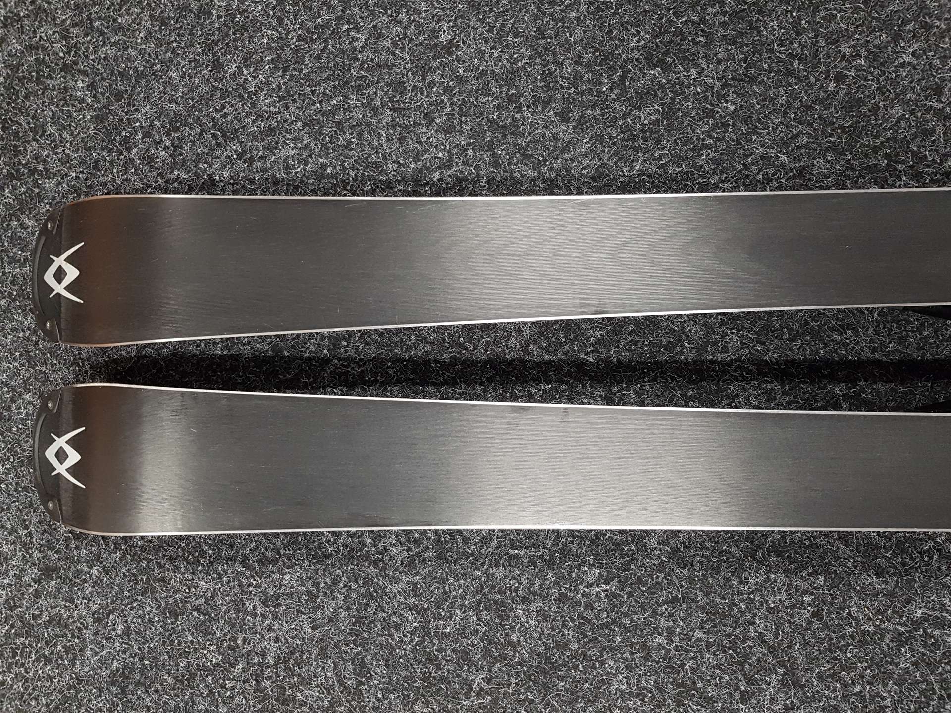 Sci usati VOLKL Unlimited AC + attacchi Marker Motion 10