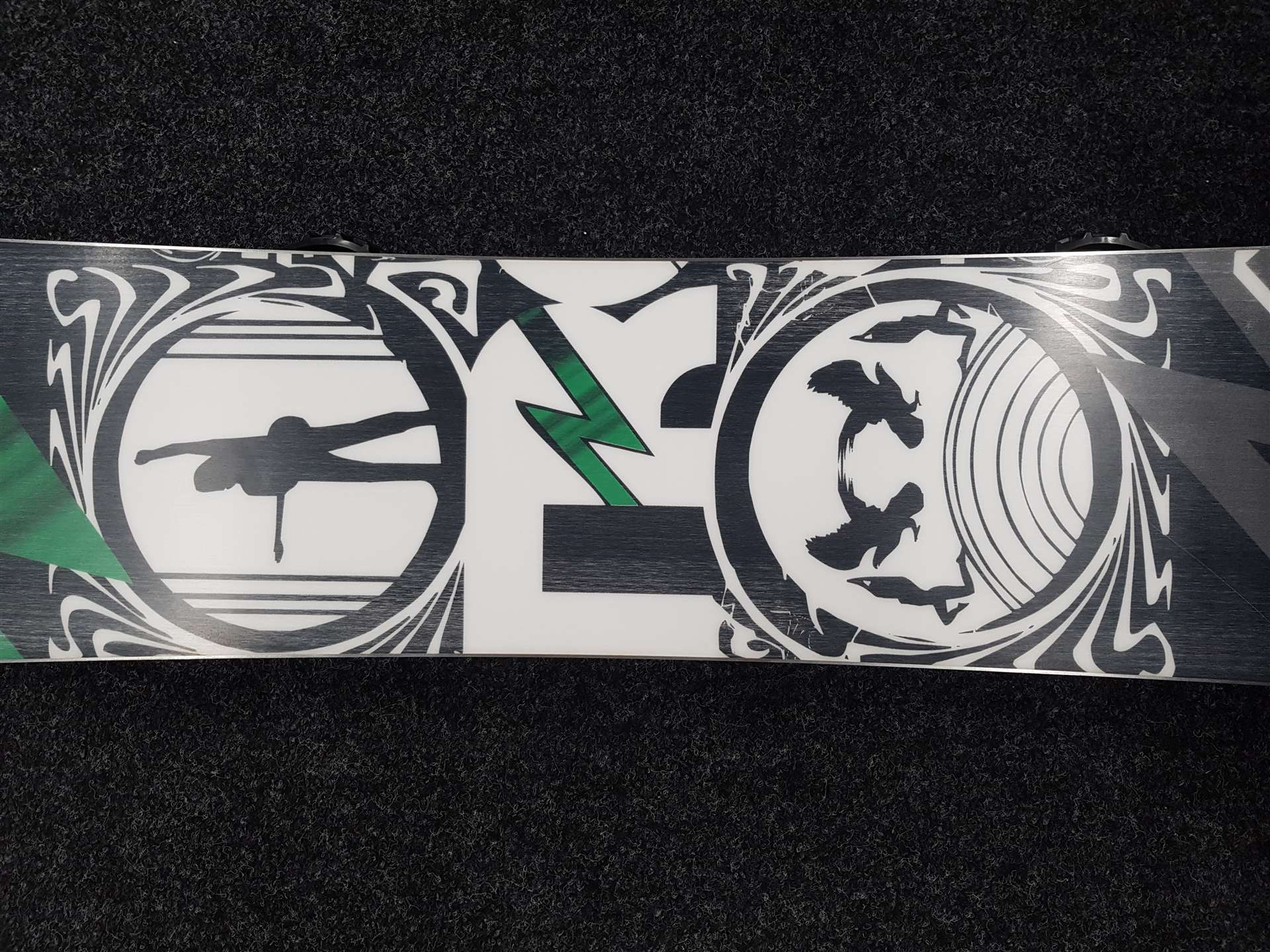 Použitý snowboard Style + viazanie Ride veľkosť L