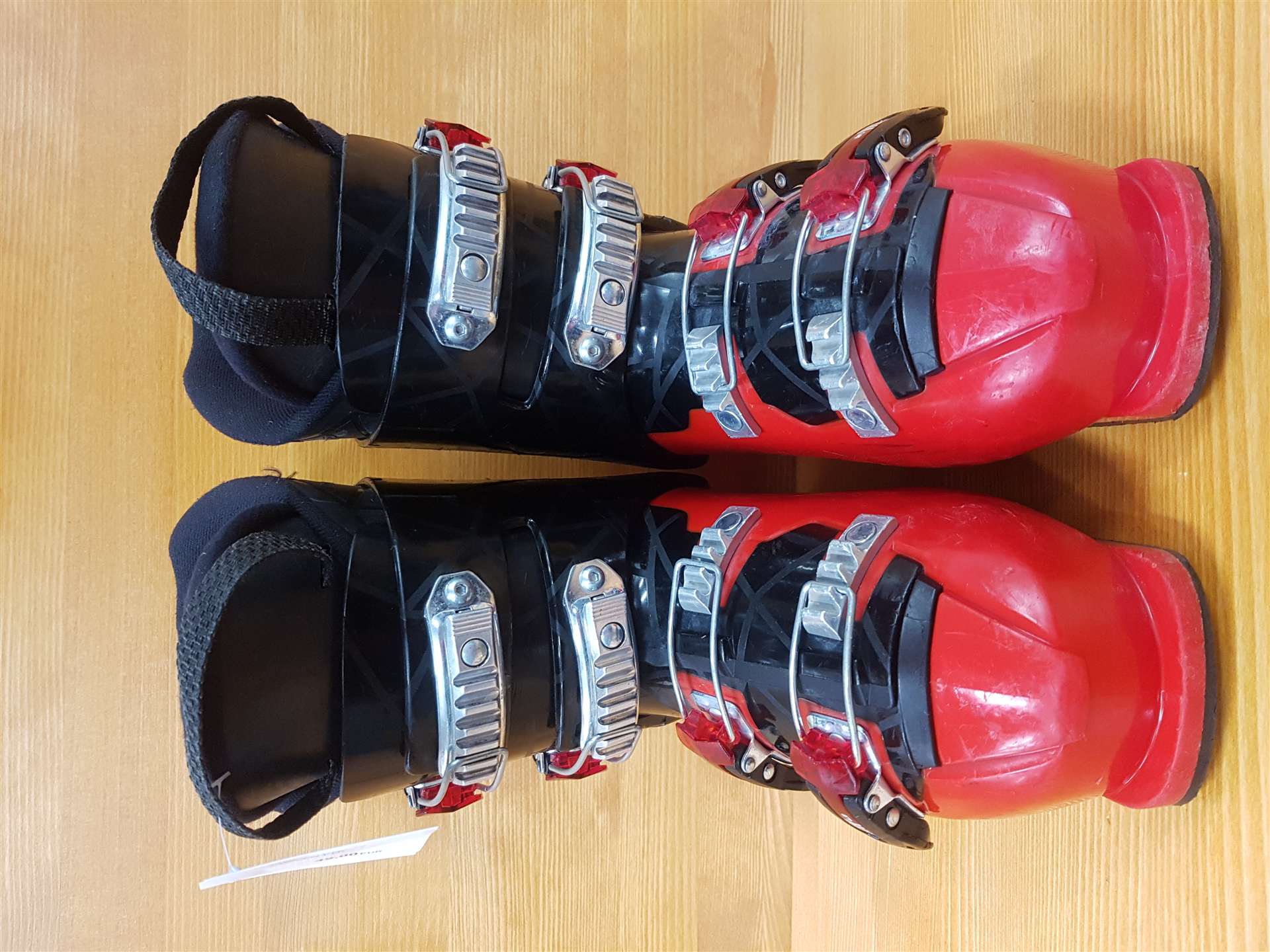 Gebrauchte Skischuhe von DALBELLO LTD