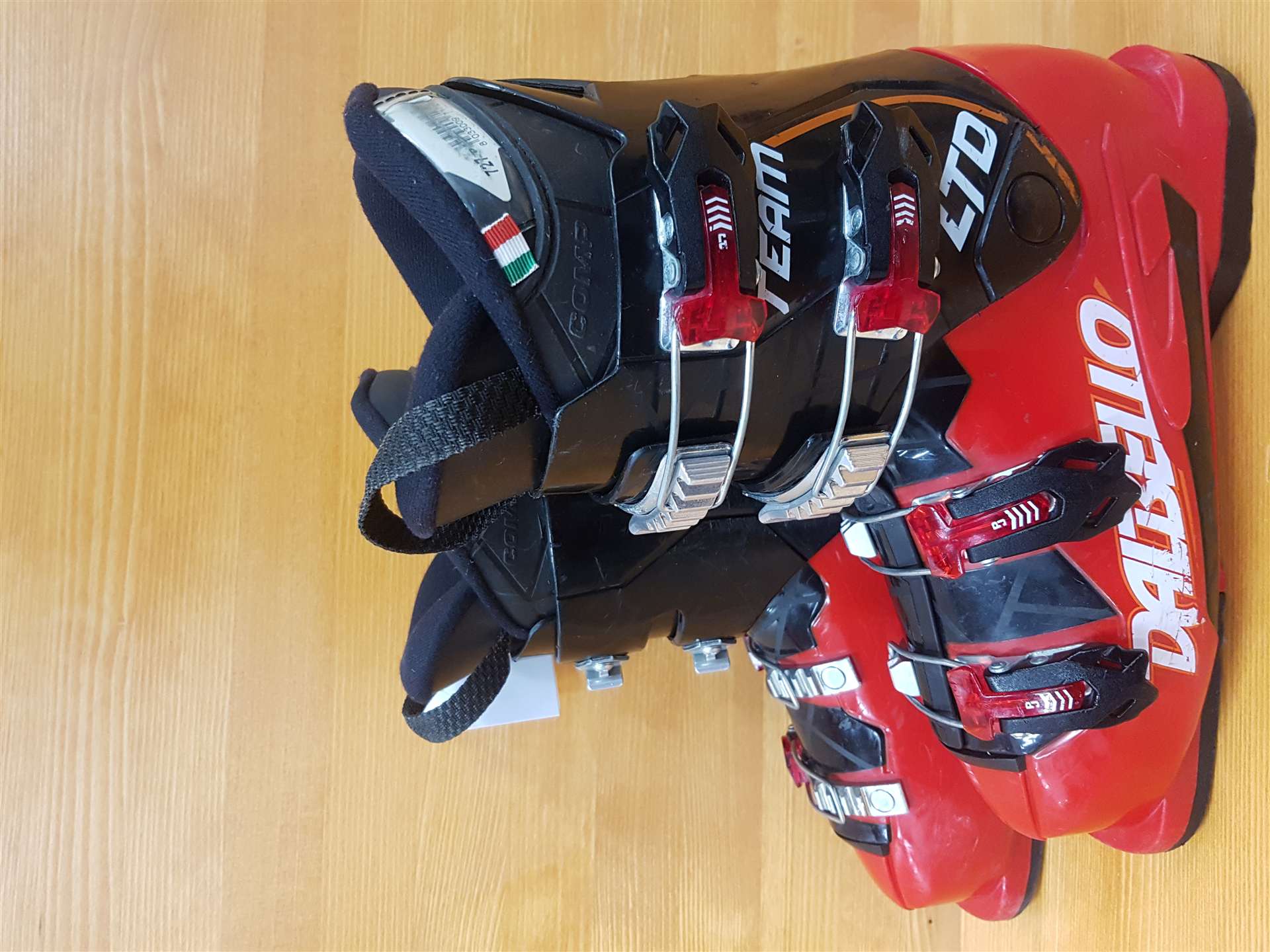 Gebrauchte Skischuhe von DALBELLO LTD