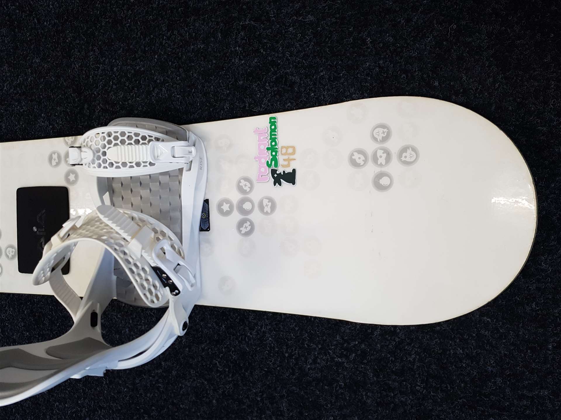 Použitý snowboard SALOMON Radiant + vázání Gravity Rise velikost L