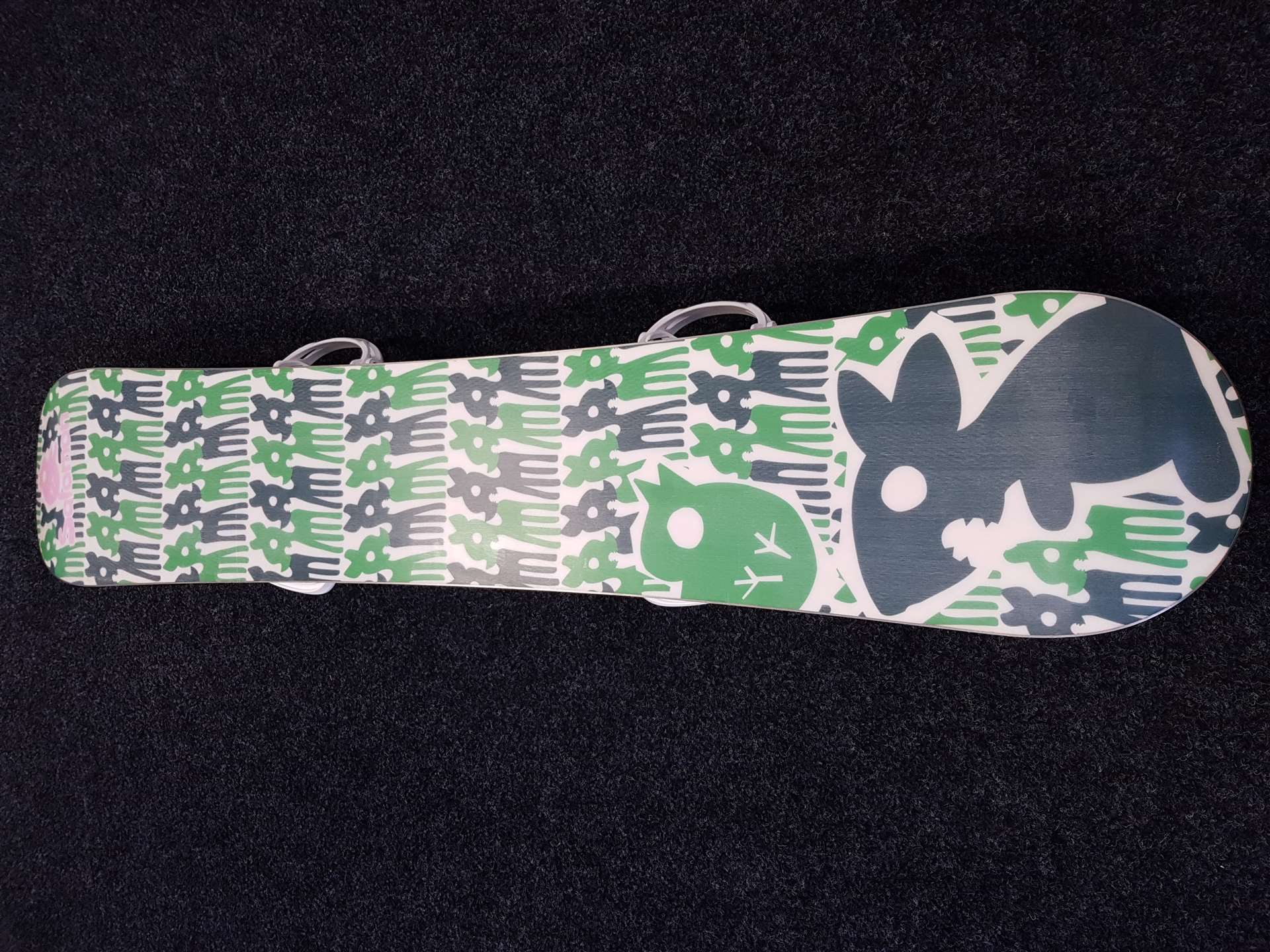 Použitý snowboard SALOMON Radiant + vázání Gravity Rise velikost L