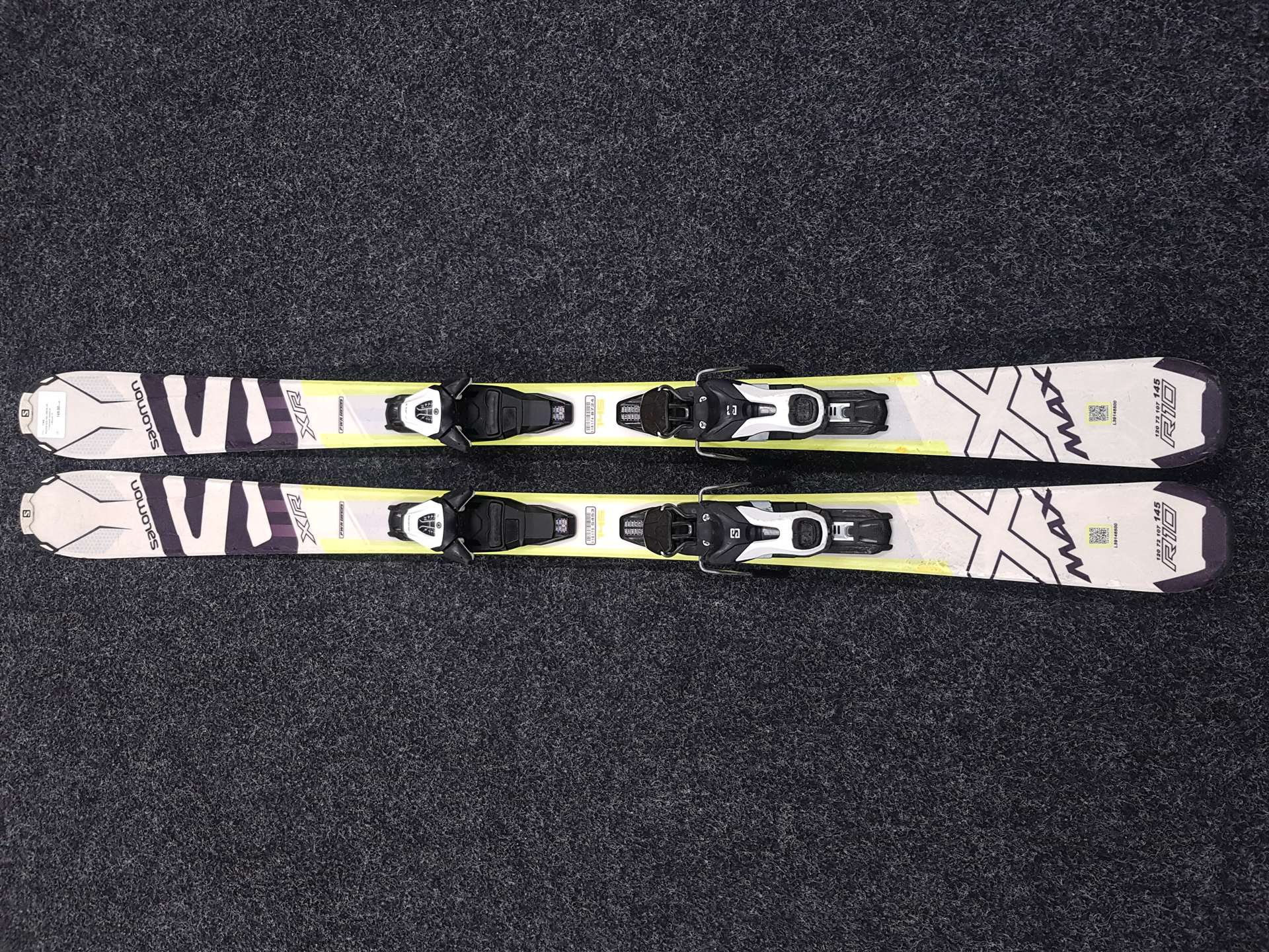 Použité lyže SALOMON XR + viazanie Salomon Lithium 10