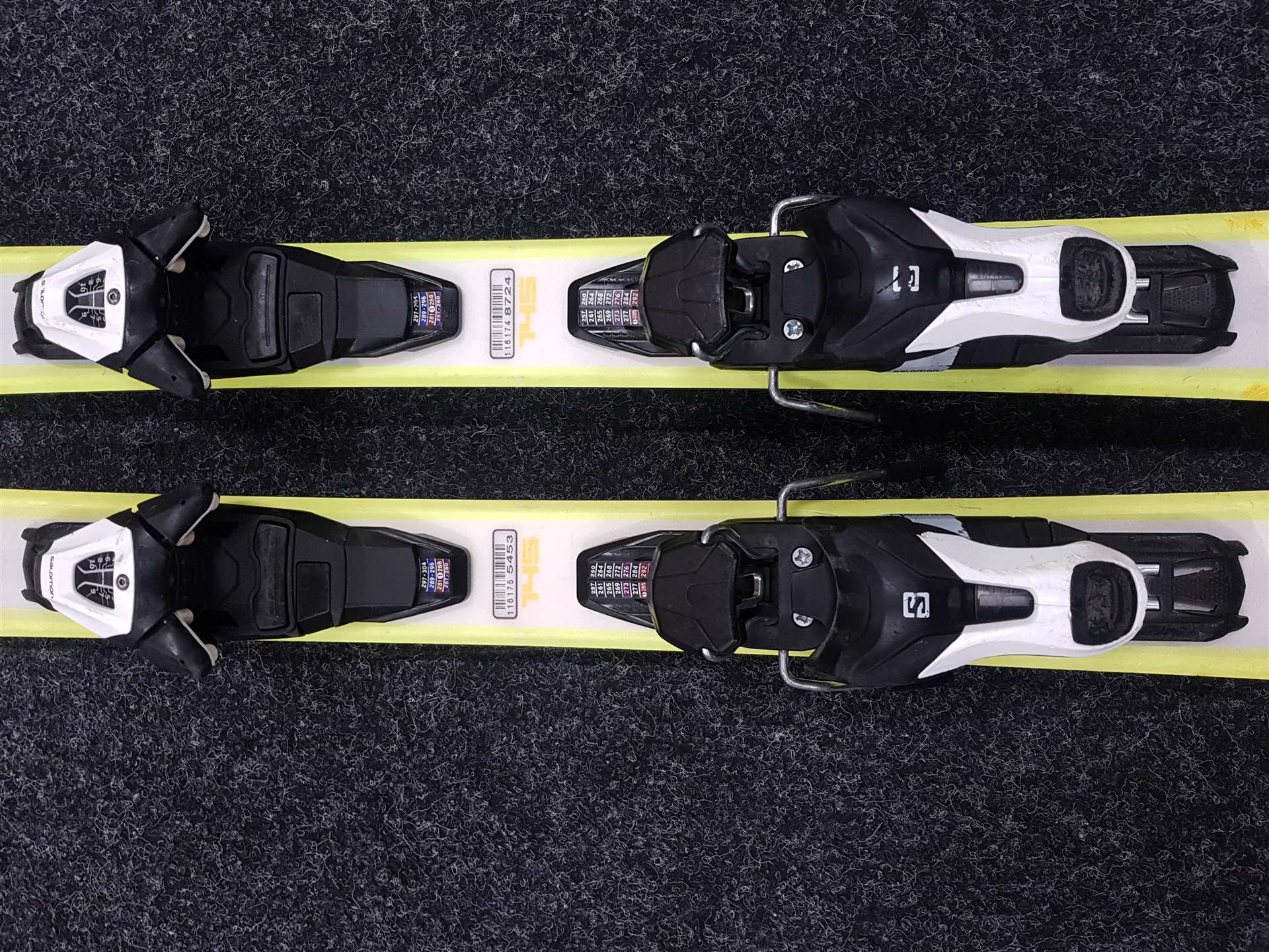 Použité lyže SALOMON XR + viazanie Salomon Lithium 10