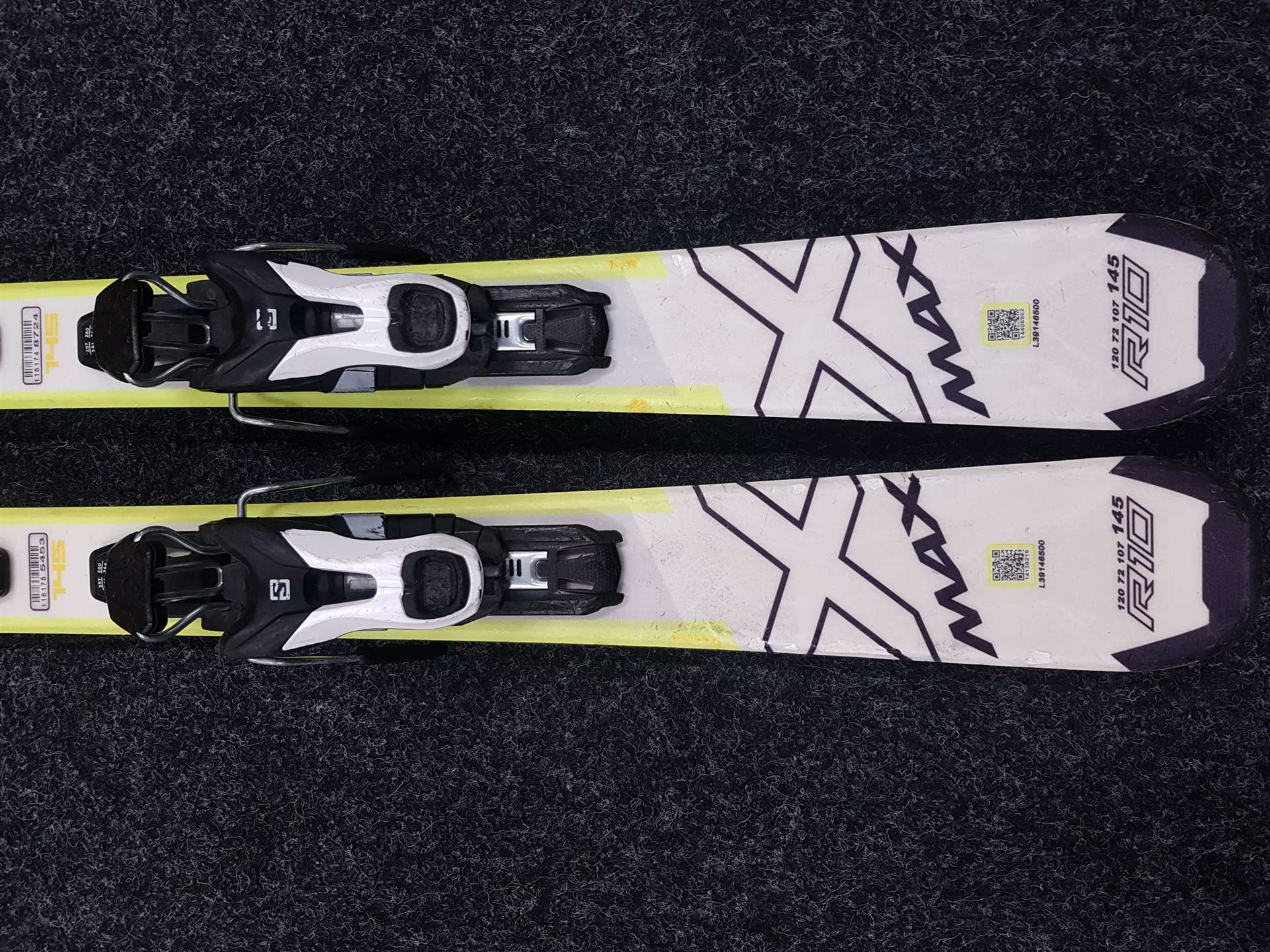 Použité lyže SALOMON XR + viazanie Salomon Lithium 10