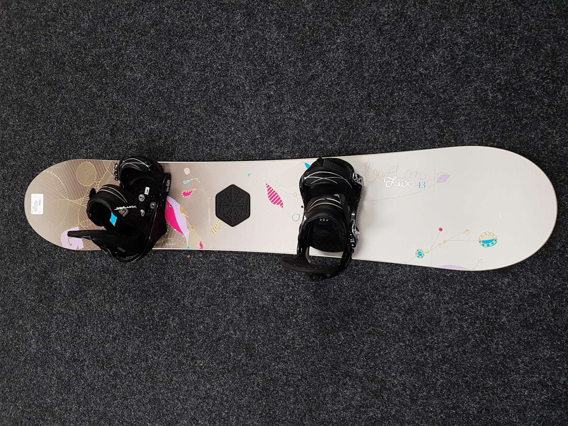 Snowboard BURTON Lux d'occasion + fixations Burton, taille S/M