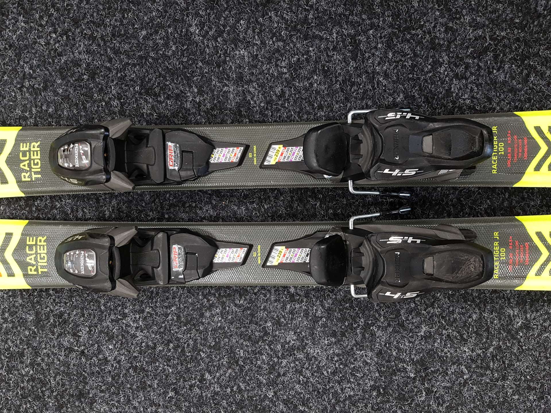 Použité dětské lyže VOLKL Racetiger JR 100 + vázání Marker 4.5