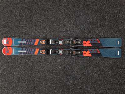 Esquís ROSSIGNOL React Compact 6 usados + fijaciones Look Xpress 11