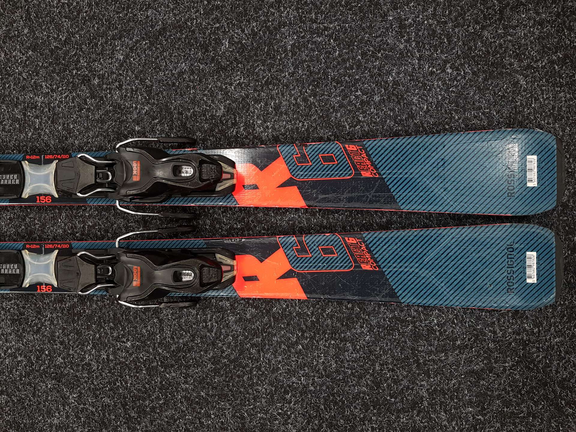 Używane narty ROSSIGNOL React Compact 6 + wiązania Look Xpress 11