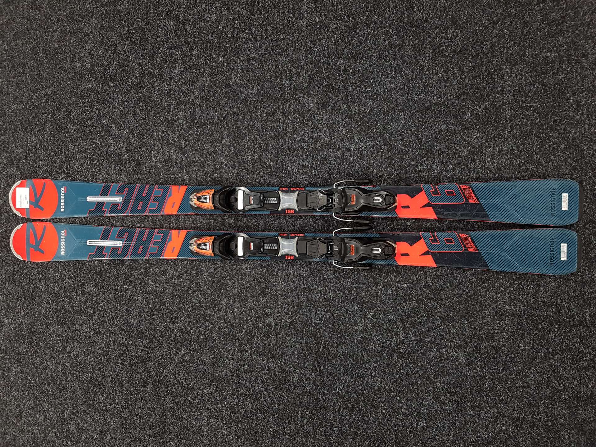 Używane narty ROSSIGNOL React Compact 6 + wiązania Look Xpress 11