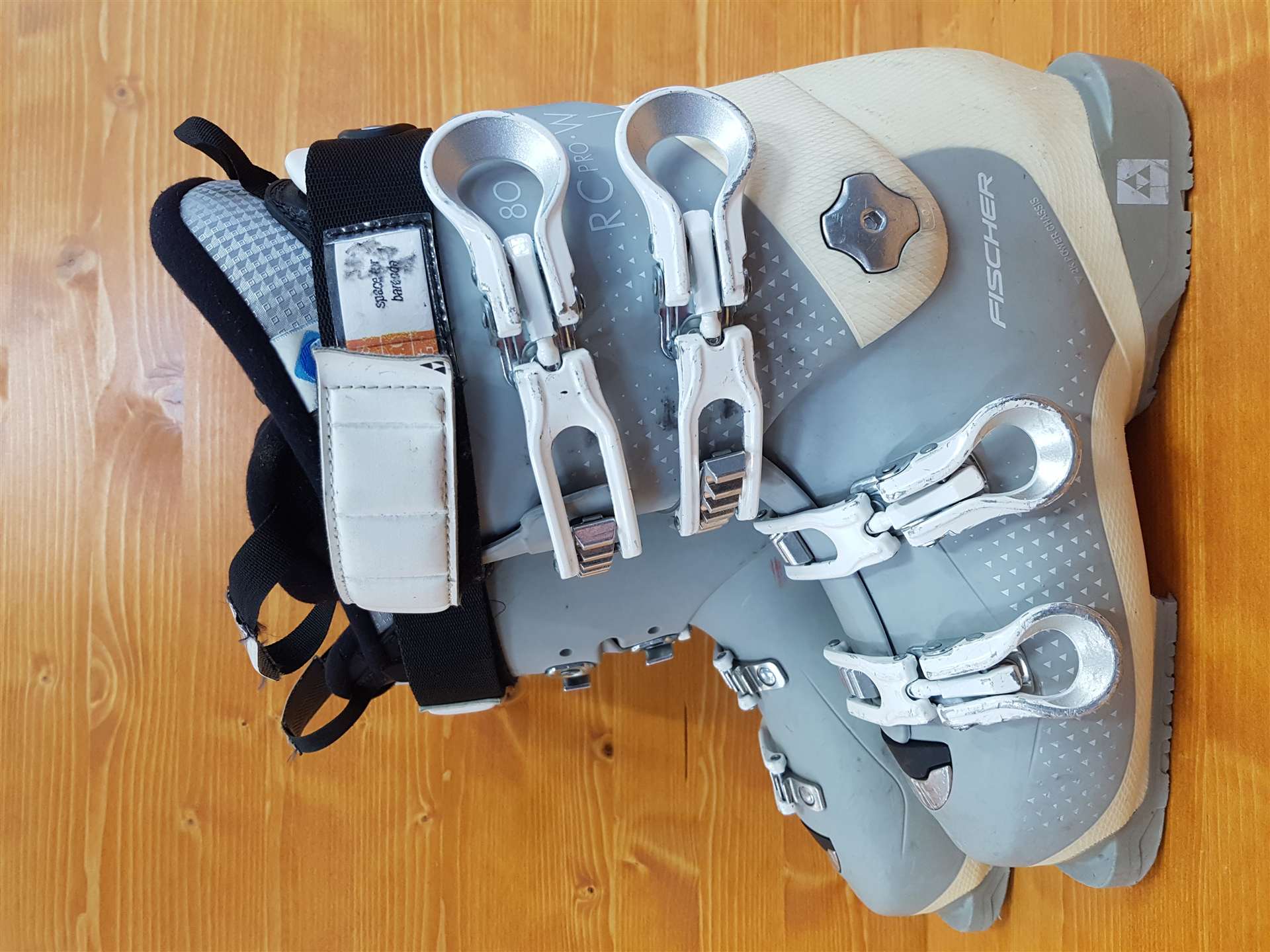 Použité lyžiarky FISCHER RC PRO W