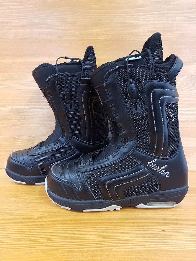 Použité snowboardové boty BURTON True It