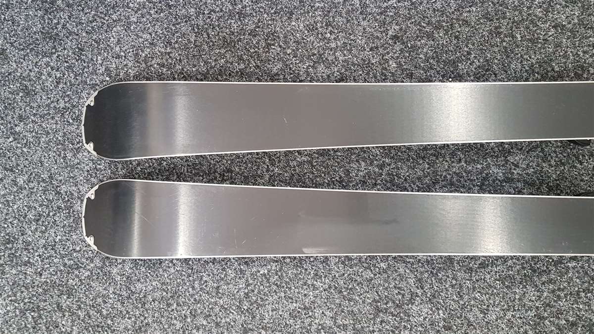 Esquís Fischer Progressor X usados + fijaciones Fischer RS 10