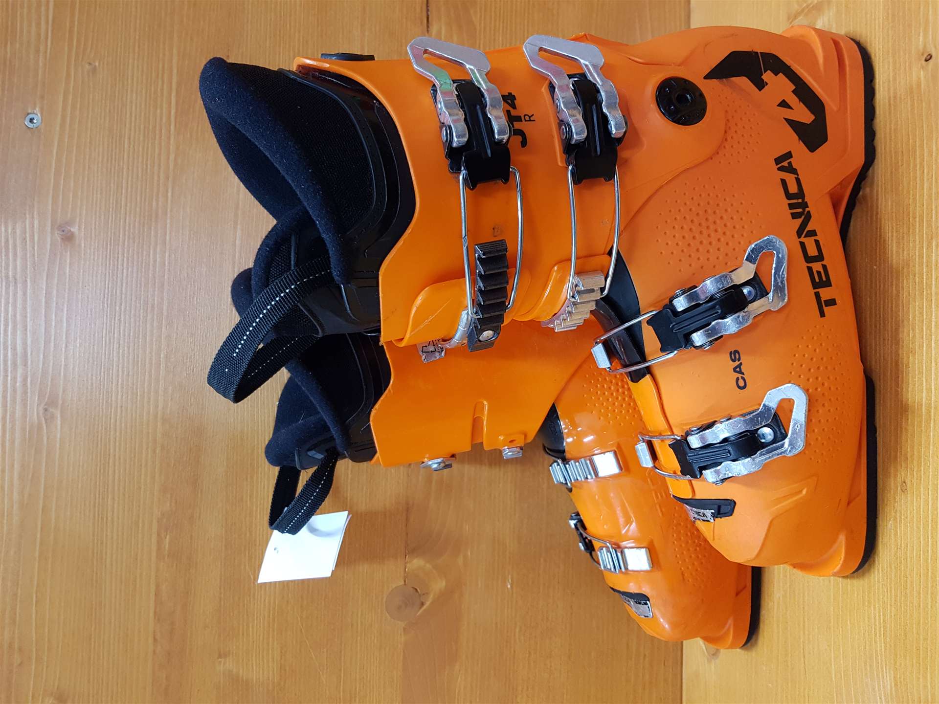 Použité lyžiarky TECNICA JT4 R