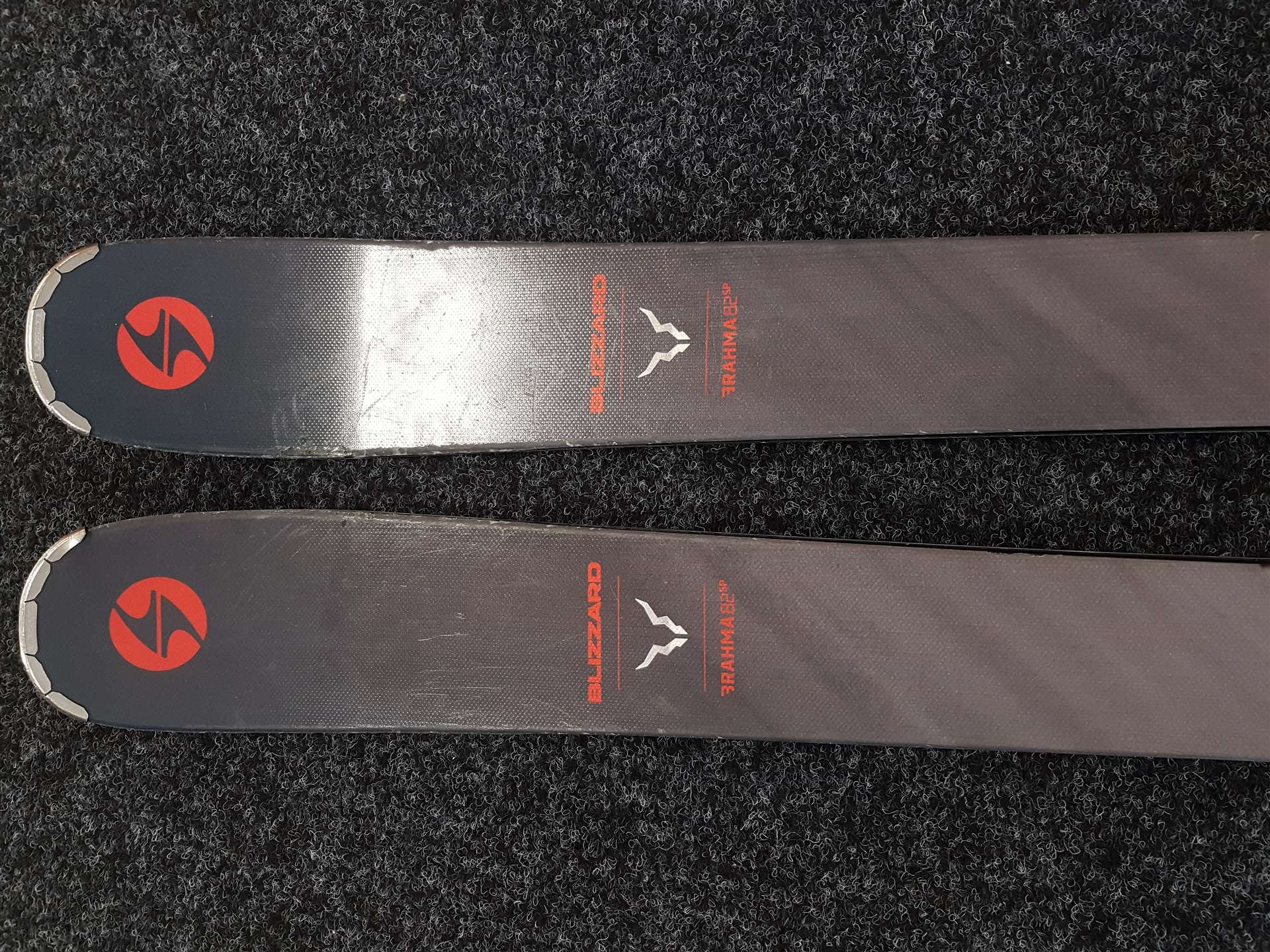 Skis d'occasion BLIZZARD Brahma 82 SP + fixations Marker TPC 10
