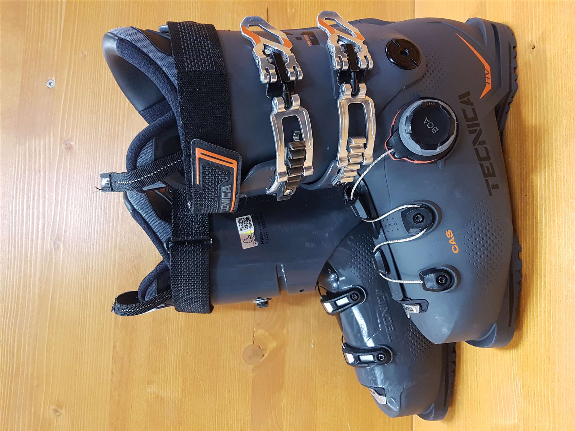 Clăpari de schi second-hand TECNICA 100 HV