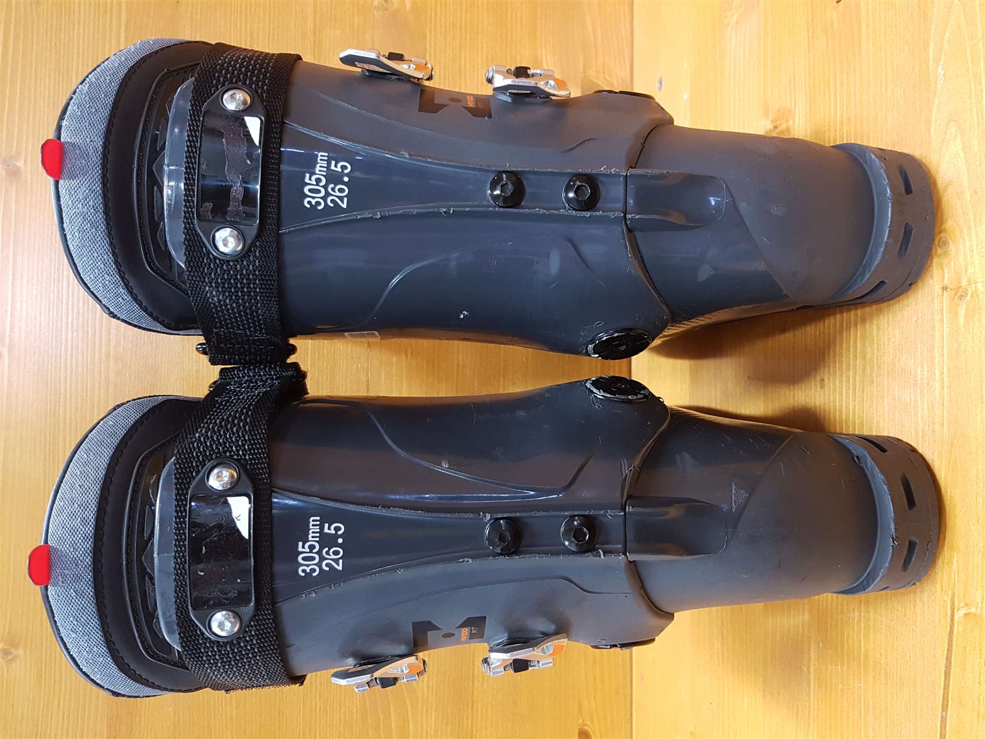 Clăpari de schi second-hand TECNICA 100 HV