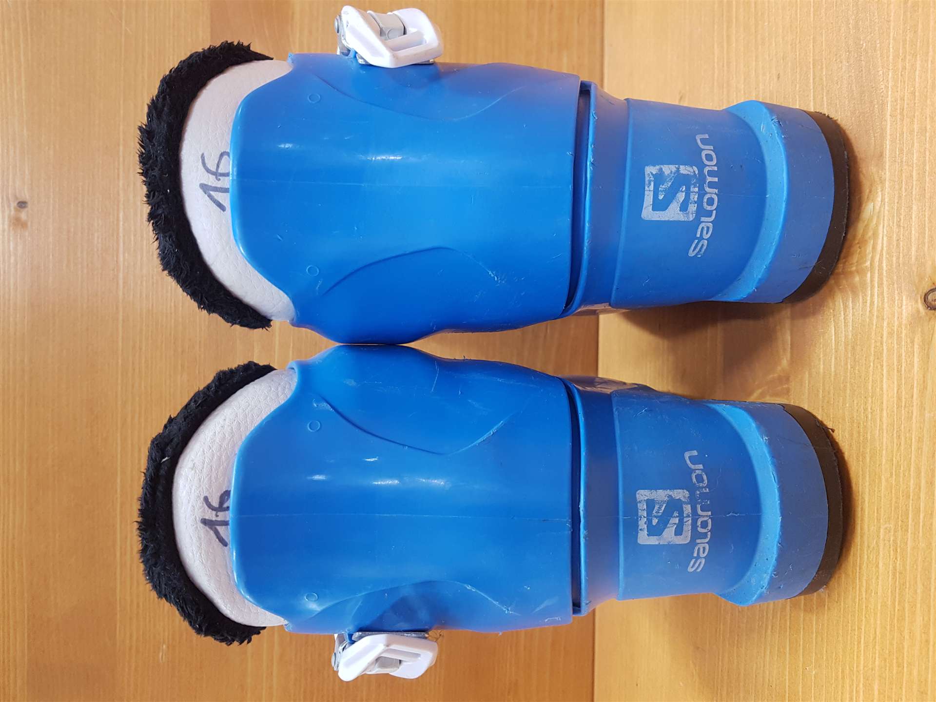 Gebrauchte SALOMON T1 Skischuhe