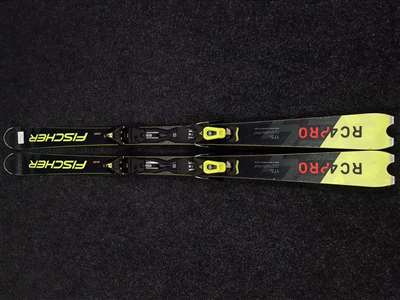 Schiuri FISCHER RC Pro Ti folosite + legături Fischer Z11