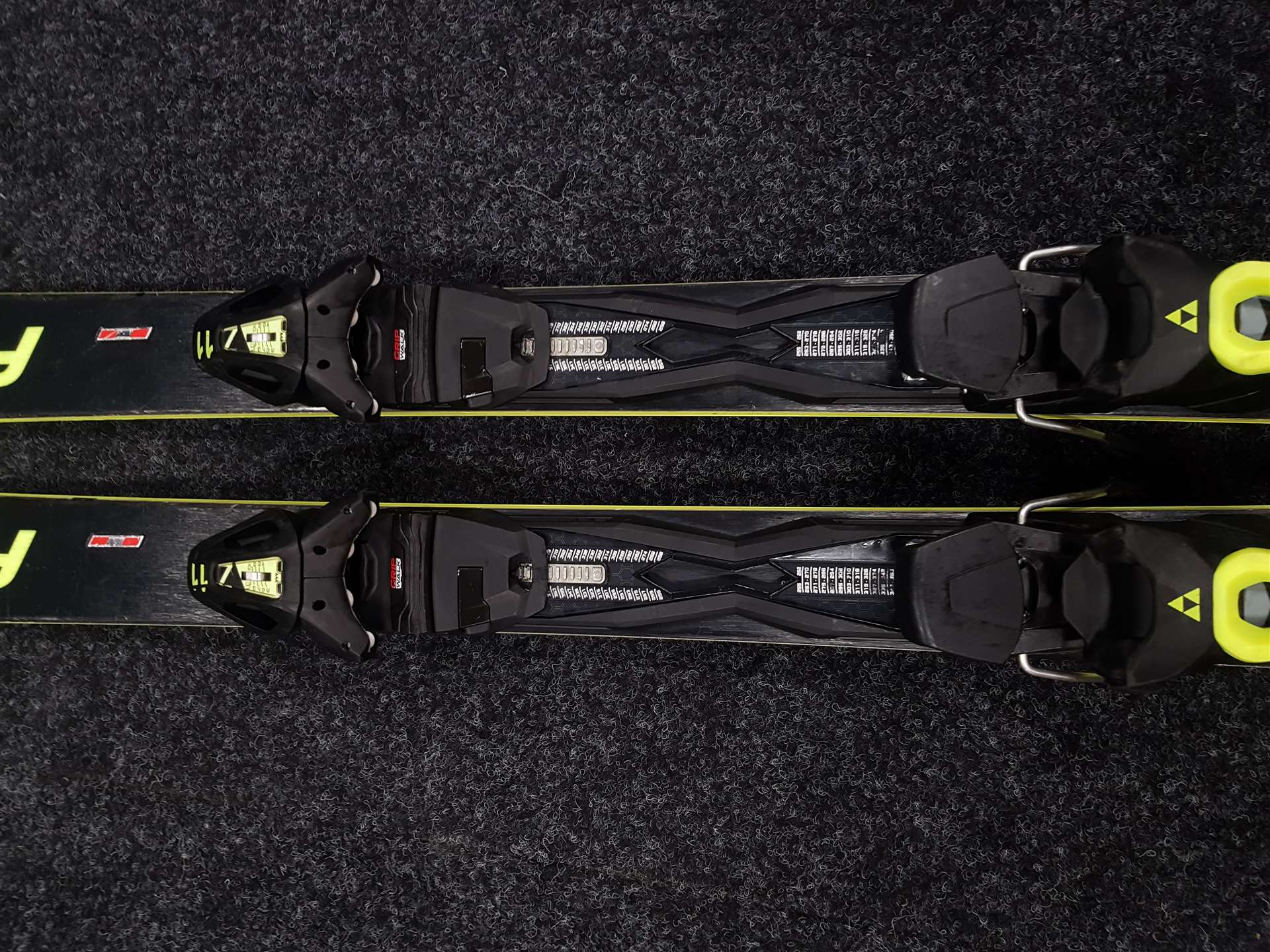 Použité lyže FISCHER RC Pro Ti + vázání Fischer Z11