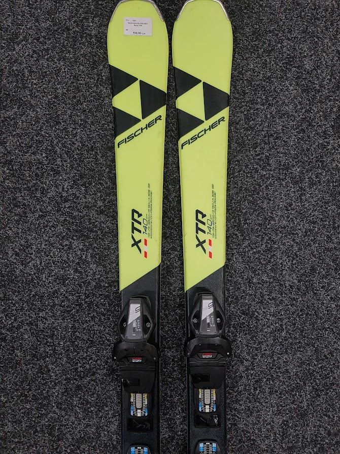 Bazárové lyže FISCHER Race XTR