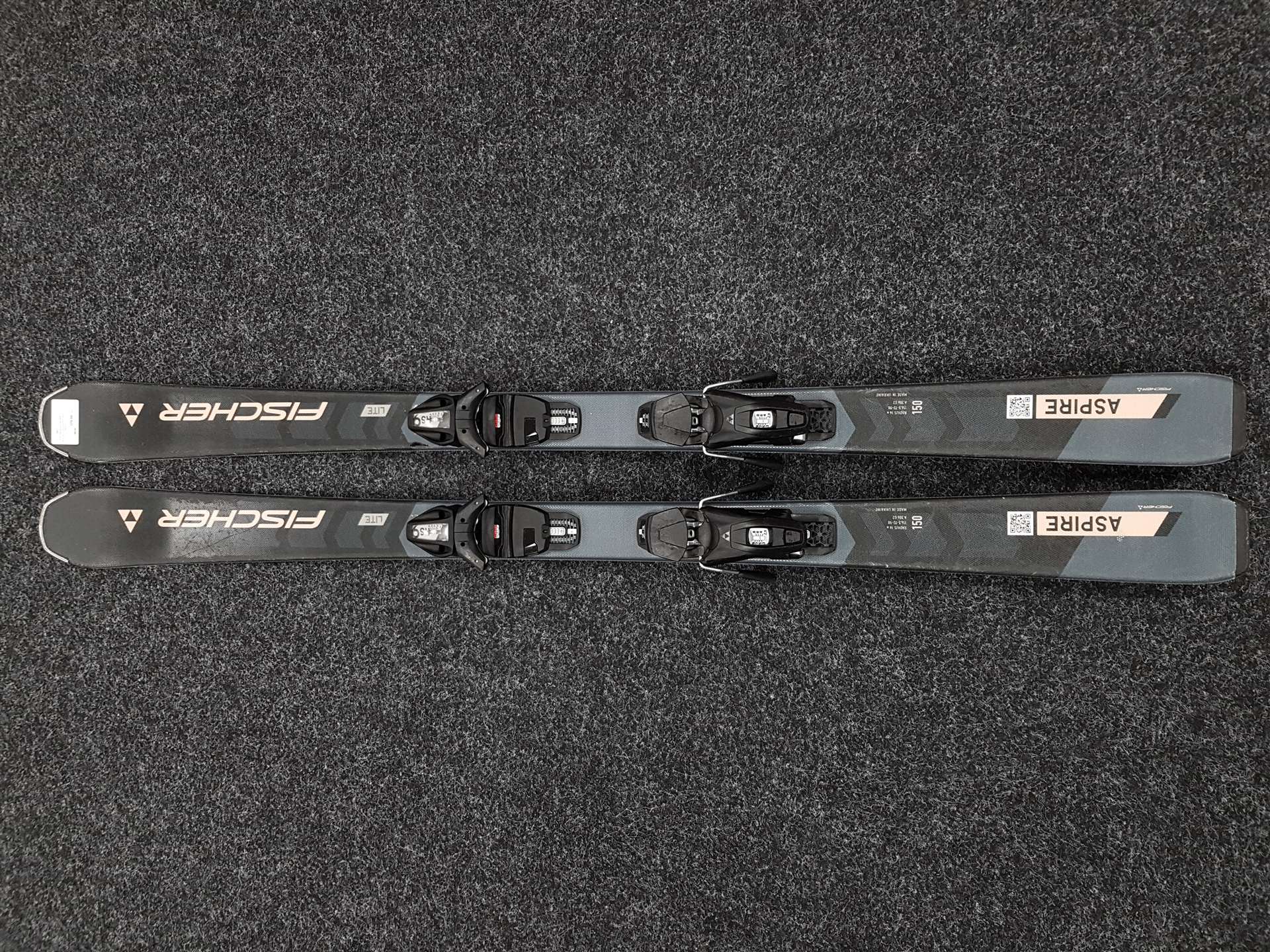 Skis FISCHER Aspire d'occasion + fixations Fischer RS 9