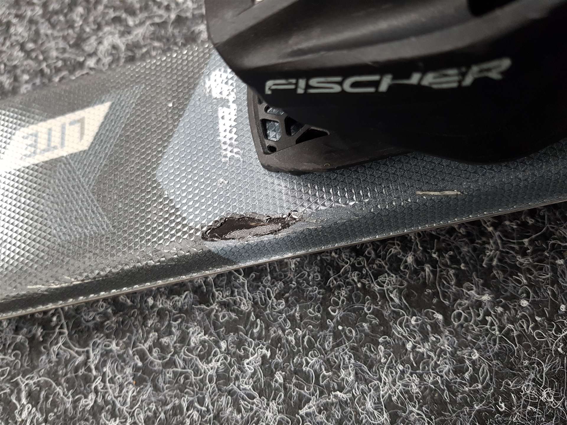 Skis FISCHER Aspire d'occasion + fixations Fischer RS 9